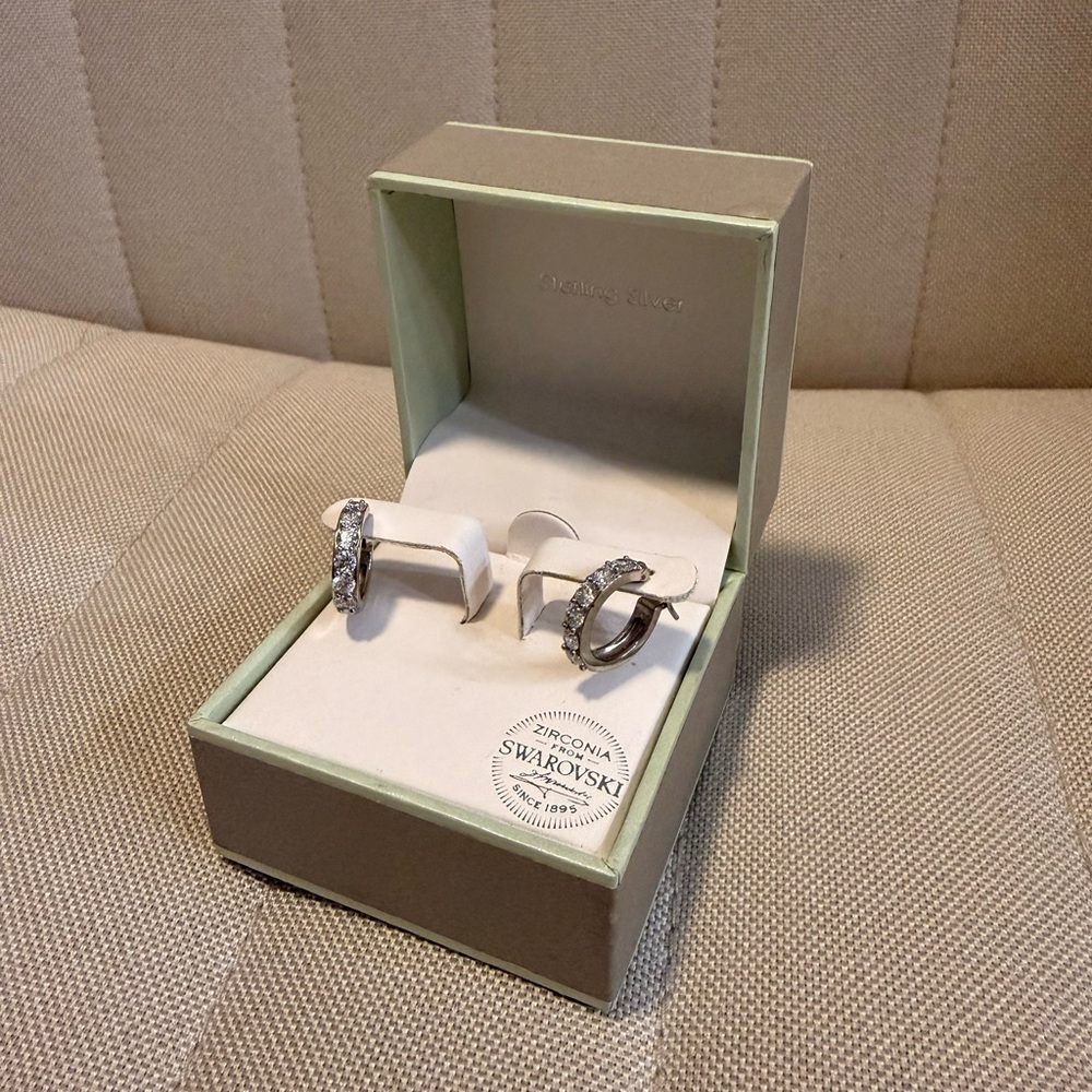 Swarovski Zirconia Kiera Couture sterling silver hoops with diamond NEVER WORN